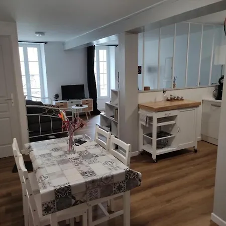 Nid Douillet Apartment Brizambourg